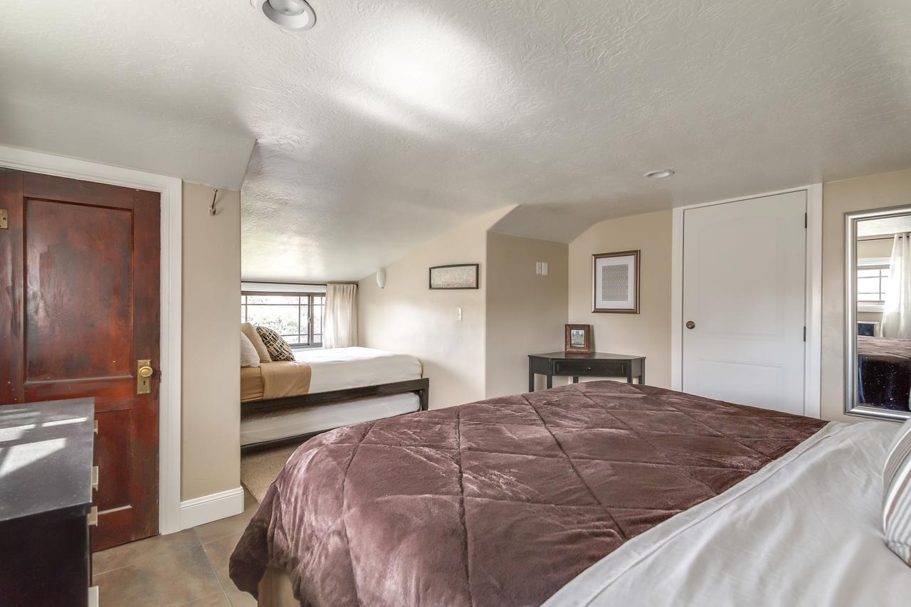Aspenwood Manor Aparthotel Provo Ngoại thất bức ảnh