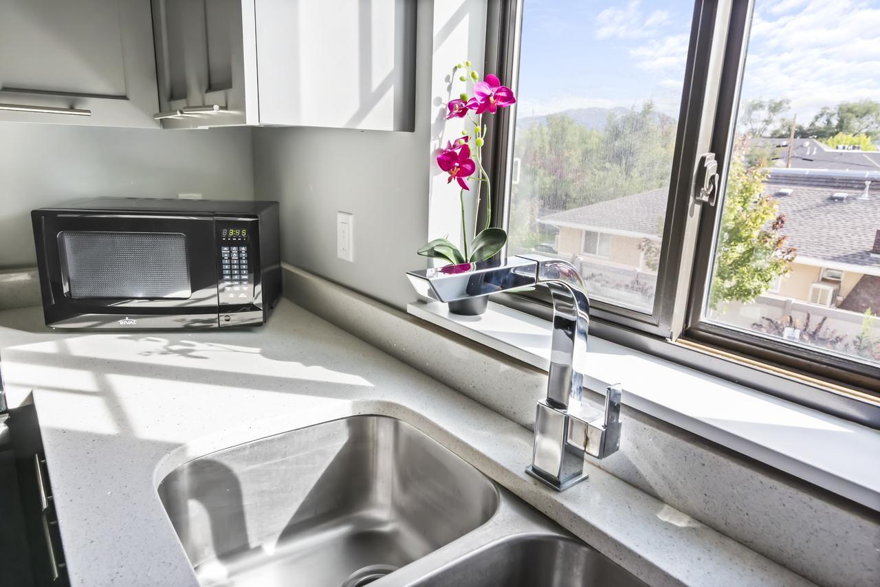 Aspenwood Manor Aparthotel Provo Ngoại thất bức ảnh